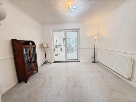 4 bedroom Detached house for sale in Poplar Avenue, Nottinghamshire, Sherwood Nottingham, NG5