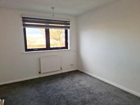 2 bedroom Town house to let in Crest View, Sherwood, Nottingham, NG5