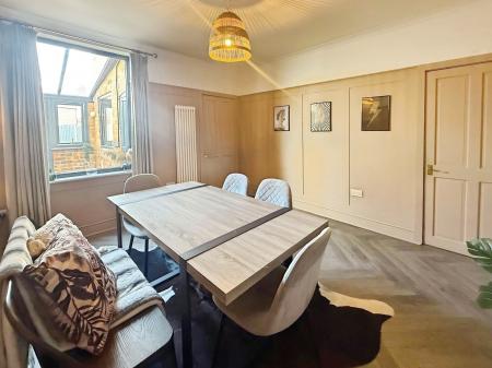 4 bedroom Terraced House for sale in Ashwell Street, Nottingham, Netherfield, NG4