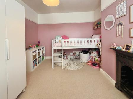 4 bedroom Terraced House for sale in Ashwell Street, Nottingham, Netherfield, NG4