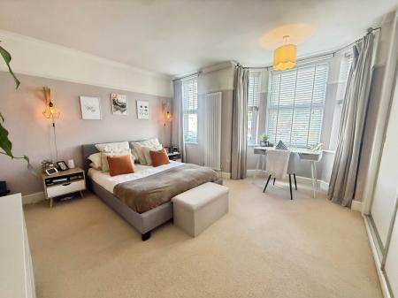 4 bedroom Terraced House for sale in Ashwell Street, Nottingham, Netherfield, NG4