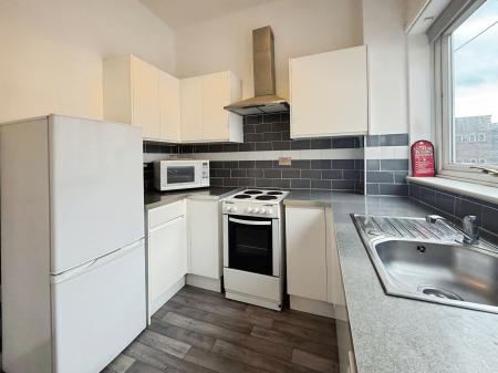 1 bedroom Flat to let in Holden Street, Radford Nottingham, NG7