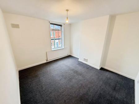 2 bedroom Terraced House to let in Commercial Road, Bulwell, NG6