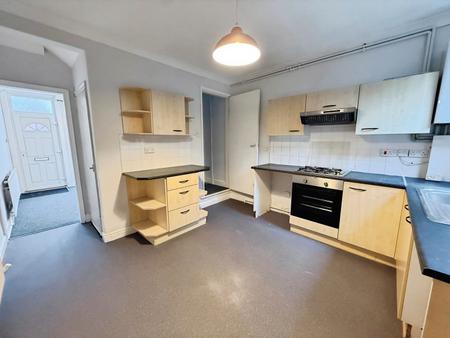 2 bedroom End of terrace house to let in Bradgate Road, Forest Fields, Nottingham, NG7