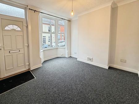2 bedroom End of terrace house to let in Bradgate Road, Forest Fields, Nottingham, NG7