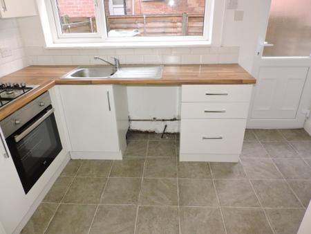 2 bedroom Terraced House to let in Liddington Street, New Basford, Nottingham, NG7