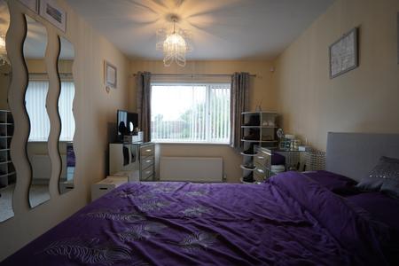 2 bedroom Bungalow for sale in Yarwell Close, Nottingham, NG3