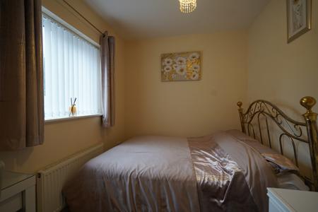 2 bedroom Bungalow for sale in Yarwell Close, Nottingham, NG3