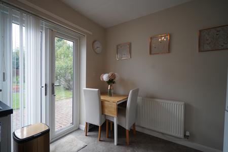 2 bedroom Bungalow for sale in Yarwell Close, Nottingham, NG3