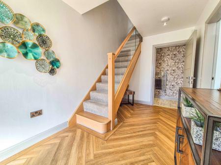 5 bedroom Detached house for sale in Broadacres, Oldham, OL4