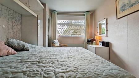 3 bedroom Town house for sale in Larch Grove, Lees, Oldham, OL4