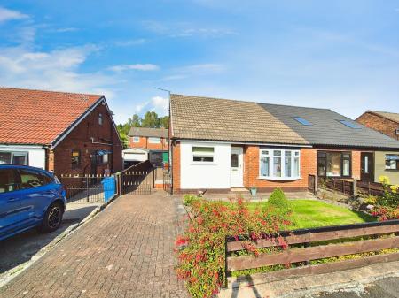 3 bedroom Semi-detached bungalow for sale in Turf Park Road, Royton, OL2