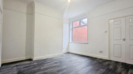 2 bedroom Terraced House to let in Verney Road, Royton, OL2
