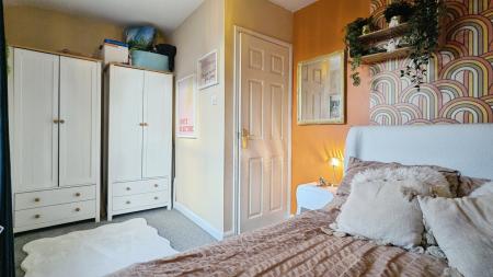 2 bedroom Terraced House for sale in Cross Street, Lees, Oldham, OL4