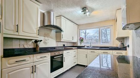 2 bedroom Semi-detached house for sale in Laurel Avenue, Oldham, OL9
