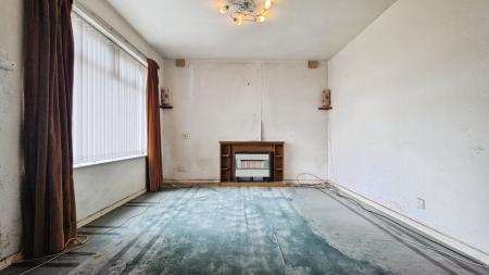 3 bedroom Terraced House for sale in Denton Lane, Chadderton, OL9