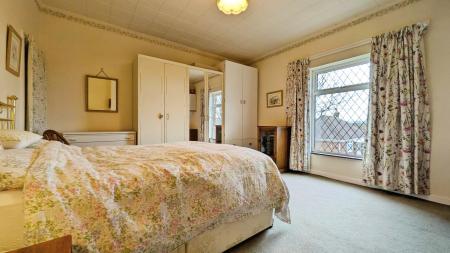 2 bedroom Terraced House for sale in Bardsley Vale Avenue, Oldham, OL8