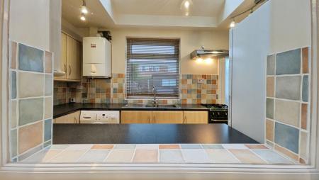 2 bedroom Terraced House for sale in Bardsley Vale Avenue, Oldham, OL8