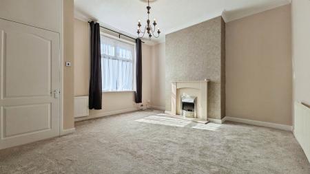 2 bedroom Terraced House to let in Prince George Street, Oldham, OL1