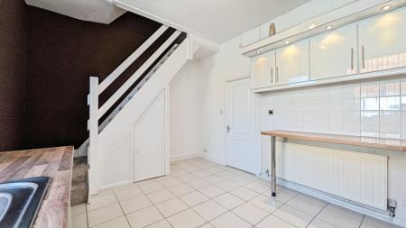 2 bedroom Terraced House to let in Prince George Street, Oldham, OL1