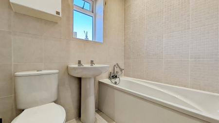 2 bedroom Terraced House to let in Prince George Street, Oldham, OL1