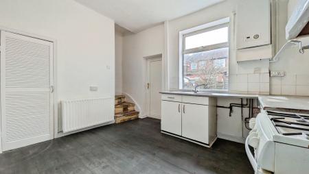 2 bedroom Terraced House for sale in Turf Lane, Oldham, OL9