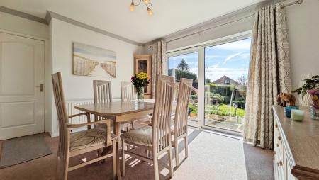 4 bedroom Detached house for sale in Mayfield Avenue, Oldham, OL4