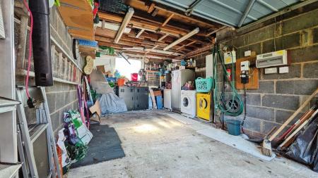 4 bedroom Detached house for sale in Mayfield Avenue, Oldham, OL4