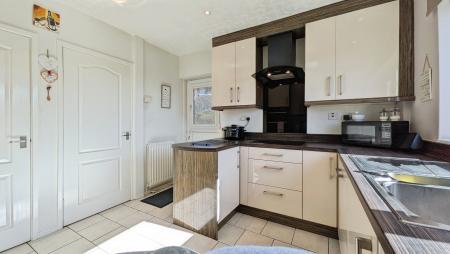 4 bedroom Detached house for sale in Mayfield Avenue, Oldham, OL4