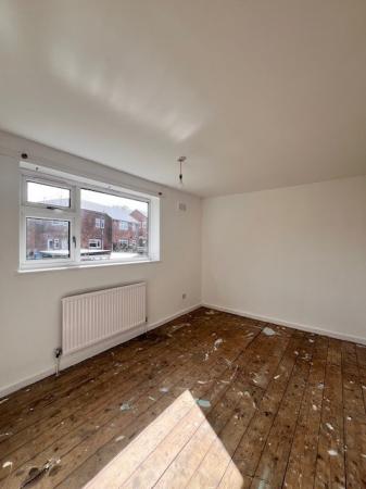 2 bedroom Semi-detached house for sale in Wildmoor Avenue, Holts, Oldham, OL4