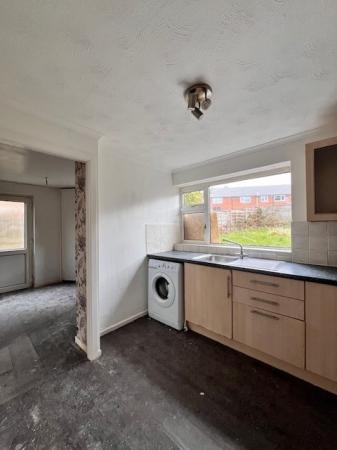 2 bedroom Semi-detached house for sale in Wildmoor Avenue, Holts, Oldham, OL4