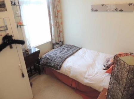 2 bedroom Terraced House to let in Clayton Street, Dukinfield, SK16