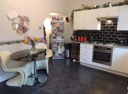 2 bedroom Terraced House to let in Clayton Street, Dukinfield, SK16
