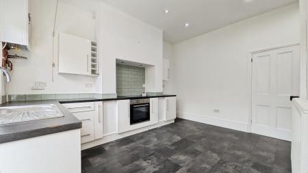 2 bedroom Terraced House to let in Crossley Street, Shaw, OL2