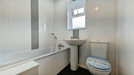 2 bedroom Terraced House to let in Crossley Street, Shaw, OL2