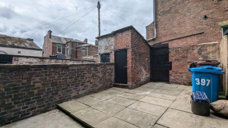 2 bedroom Terraced House for sale in Huddersfield Road, Oldham, OL4