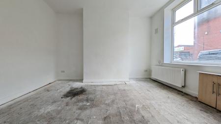 2 bedroom Terraced House for sale in Clydesdale Street, Oldham, OL8