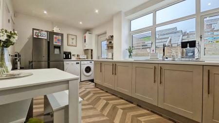 3 bedroom Semi-detached house for sale in Hollymount Drive, Oldham, OL4