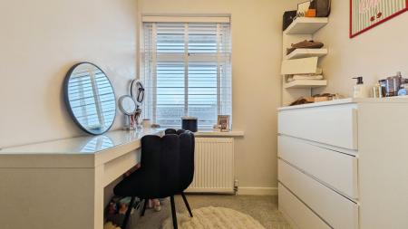 3 bedroom Semi-detached house for sale in Hollymount Drive, Oldham, OL4