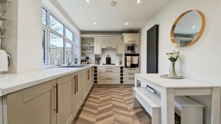 3 bedroom Semi-detached house for sale in Hollymount Drive, Oldham, OL4