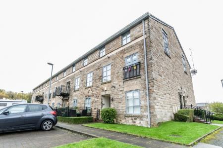 2 bedroom Flat to let in Queen Street Mills, Mossley, Mossley, OL5