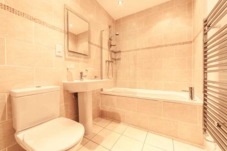 2 bedroom Flat to let in Queen Street Mills, Mossley, Mossley, OL5