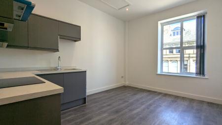 1 bedroom Flat to let in Parliament Square, Oldham Centre, Oldham, OL1