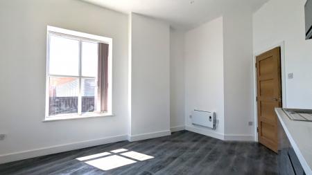 1 bedroom Flat to let in Parliament Square, Oldham Centre, Oldham, OL1