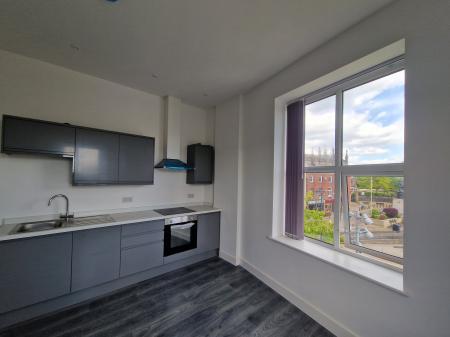 1 bedroom Flat to let in Parliament square, Oldham Centre, Oldham, OL1