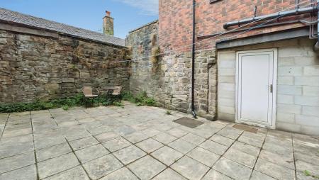 2 bedroom Terraced House for sale in Huddersfield Road, Oldham, OL4