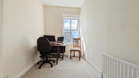 2 bedroom Terraced House for sale in Huddersfield Road, Oldham, OL4