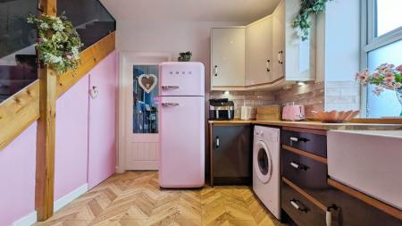 3 bedroom Terraced House for sale in Co operative Street, Oldham, OL4