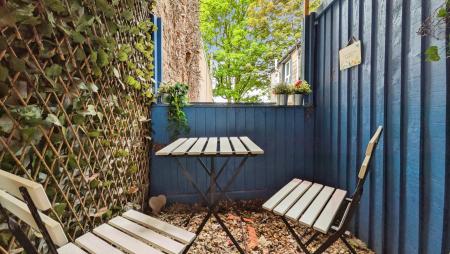 3 bedroom Terraced House for sale in Co operative Street, Oldham, OL4
