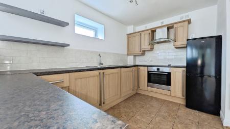 2 bedroom Apartment to let in Old Church Court, Salford, M5